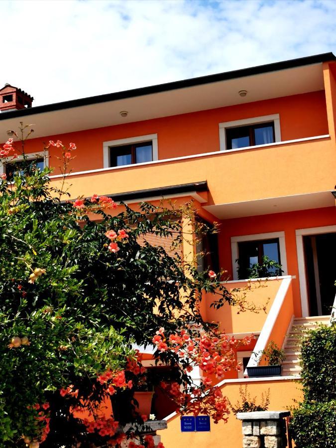 Villa Lamanova ロヴィニ エクステリア 写真