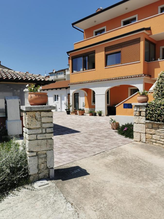Villa Lamanova ロヴィニ エクステリア 写真