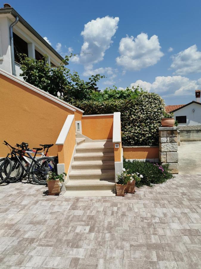 Villa Lamanova ロヴィニ エクステリア 写真